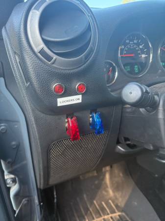 2015 Jeep Wrangler Rubicon 2dr 4x4 Manual — photo 12