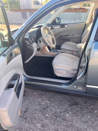 2012 Subaru Forester 2.5X 4dr All-wheel Drive Manual — photo 10