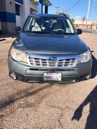 2012 Subaru Forester 2.5X 4dr All-wheel Drive Manual — photo 2
