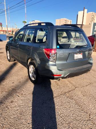 2012 Subaru Forester 2.5X 4dr All-wheel Drive Manual — photo 3