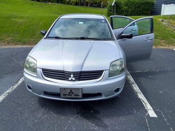 2007 Mitsubishi Galant DE 4dr Sedan Automatic — photo 4