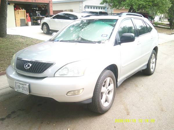2004 Lexus RX 330 Base All-wheel Drive Automatic — photo 2