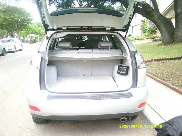 2004 Lexus RX 330 Base All-wheel Drive Automatic — photo 9