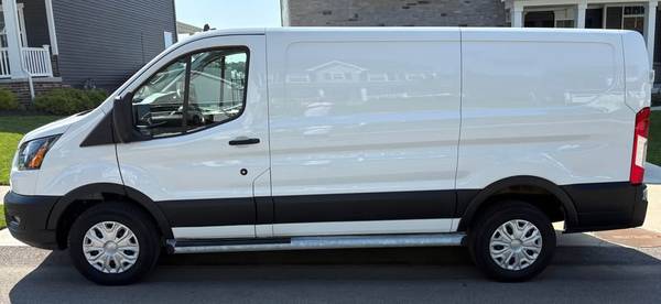2025 Ford Transit Cargo VAN Base — photo 1