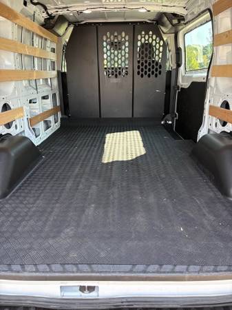 2025 Ford Transit Cargo VAN Base — photo 3