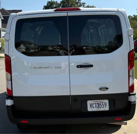 2025 Ford Transit Cargo VAN Base — photo 4