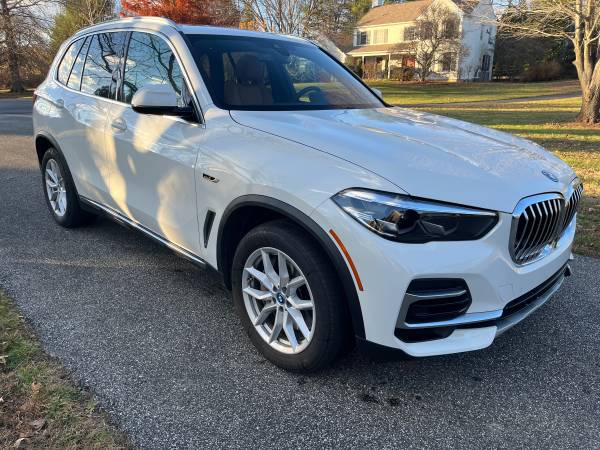 2023 BMW X5 45e — photo 1