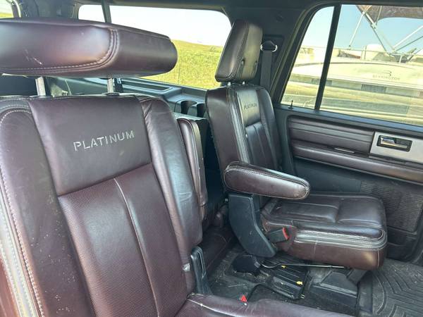 2017 Ford Expedition EL Platinum — photo 12