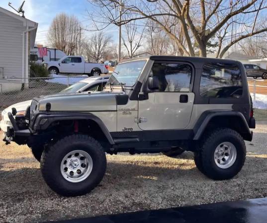2003 Jeep Wrangler X 2dr 4x4 Manual — photo 12