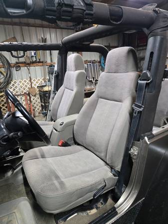 2003 Jeep Wrangler X 2dr 4x4 Manual — photo 5