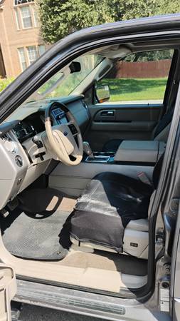2012 Ford Expedition XL 4dr 4x4 Automatic — photo 7