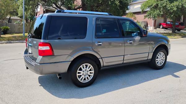 2012 Ford Expedition XL 4dr 4x4 Automatic — photo 6