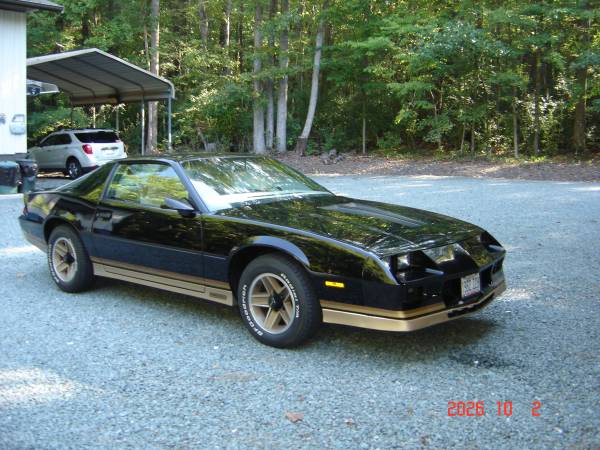 1982 Chevrolet Camaro Z28 2dr Hatchback — photo 1