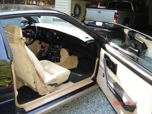 1982 Chevrolet Camaro Z28 2dr Hatchback — photo 7