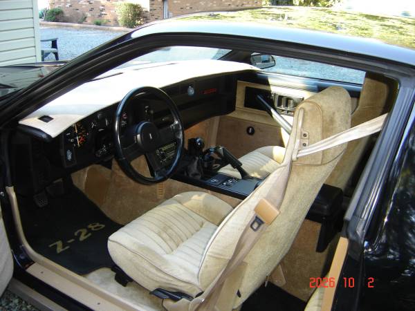 1982 Chevrolet Camaro Z28 2dr Hatchback — photo 5