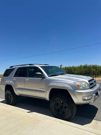 2005 Toyota 4runner SR5 Sport V8 4x4 Automatic — photo 3