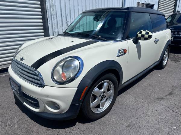 2011 MINI Clubman Cooper — photo 6