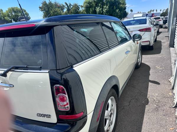 2011 MINI Clubman Cooper — photo 7