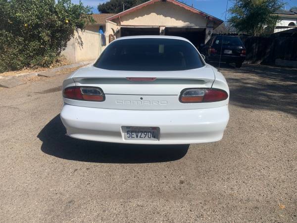 2002 Chevrolet Camaro Base 2dr Coupe Manual — photo 3