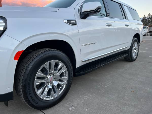 2023 GMC Yukon XL SLE — photo 2