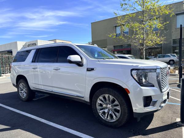 2023 GMC Yukon XL SLE — photo 1