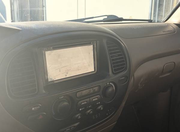 2003 Toyota Sequoia SR5 V8 4x4 Automatic — photo 8