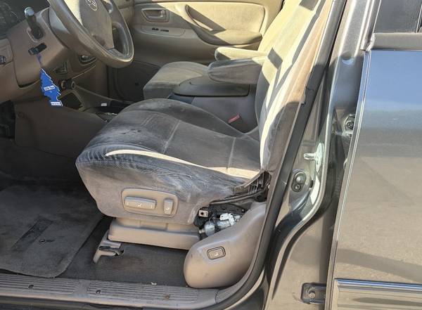 2003 Toyota Sequoia SR5 V8 4x4 Automatic — photo 7