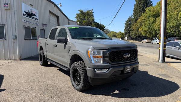 2021 Ford F-150 Platinum — photo 1