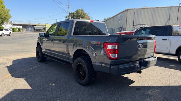 2021 Ford F-150 Platinum — photo 4