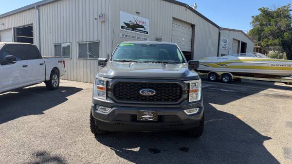 2021 Ford F-150 Platinum — photo 6