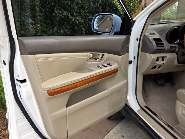 2005 Lexus RX 330 Base All-wheel Drive Automatic — photo 6