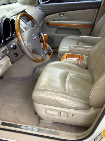 2005 Lexus RX 330 Base All-wheel Drive Automatic — photo 7