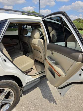 2005 Lexus RX 330 Base All-wheel Drive Automatic — photo 10