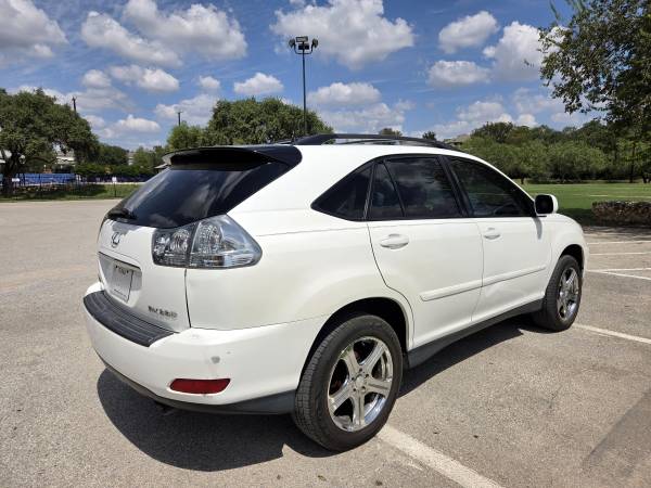 2005 Lexus RX 330 Base All-wheel Drive Automatic — photo 1