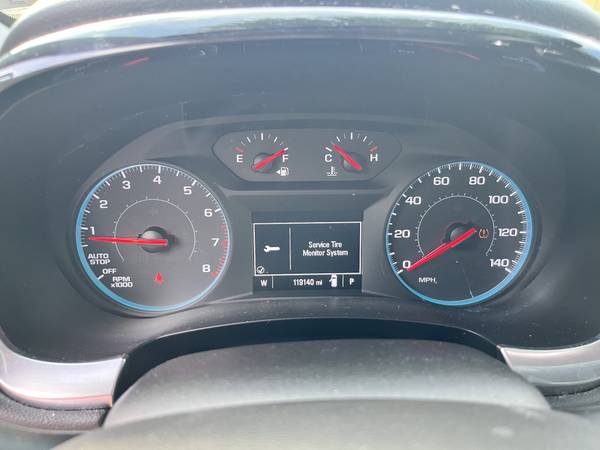 2019 Chevrolet Traverse LS Front-wheel Drive Automatic — photo 4