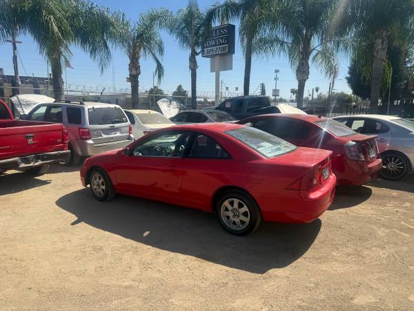 2004 Toyota Camry LE 4dr Sedan Automatic — photo 4