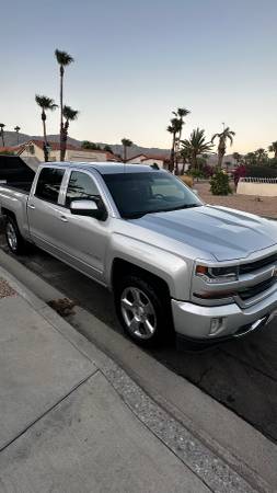 2018 Chevrolet Silverado 1500 Silverado Custom 4x4 Crew Cab 5.75 ft. box 143.5 in. WB Automatic — photo 1