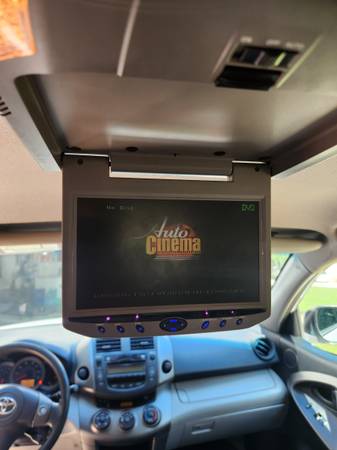 2010 Toyota Rav4 Base 4dr 4x4 Automatic — photo 10