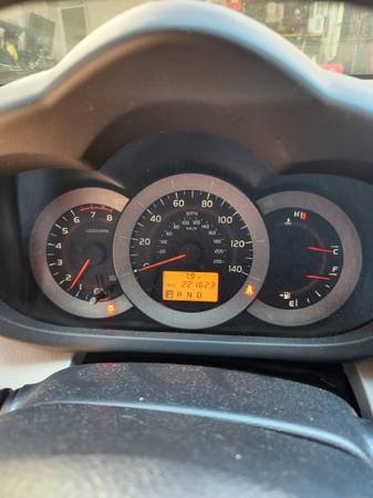 2010 Toyota Rav4 Base 4dr 4x4 Automatic — photo 6