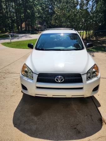 2010 Toyota Rav4 Base 4dr 4x4 Automatic — photo 1