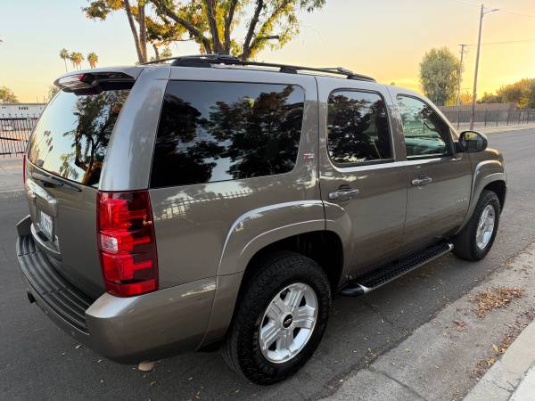 2011 Chevrolet Tahoe LTZ 4x2 Automatic — photo 5