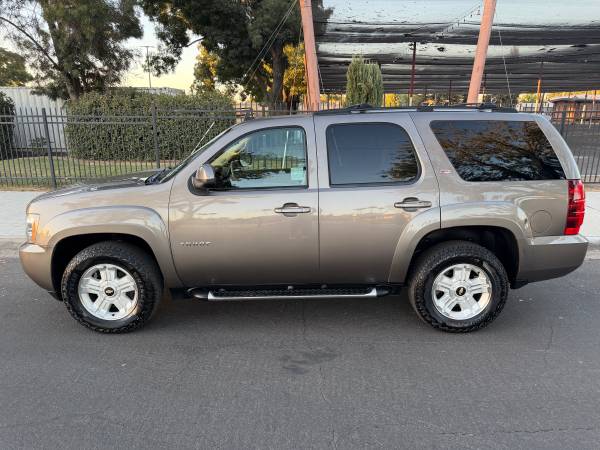 2011 Chevrolet Tahoe LTZ 4x2 Automatic — photo 7