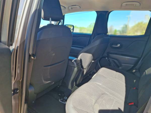 2017 Jeep Renegade Sport — photo 7