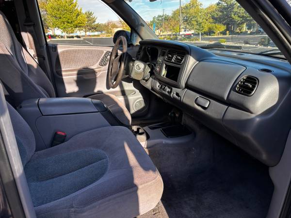 1998 Dodge Durango SLT 4dr 4WD SUV — photo 9