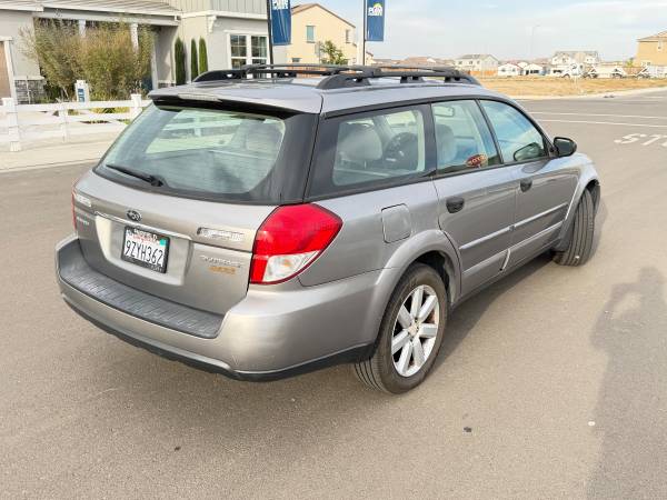 2008 Subaru Outback Base — photo 6