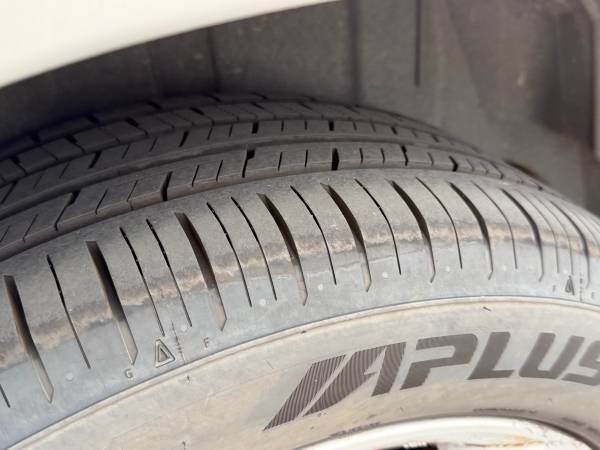 2008 Subaru Outback Base — photo 12