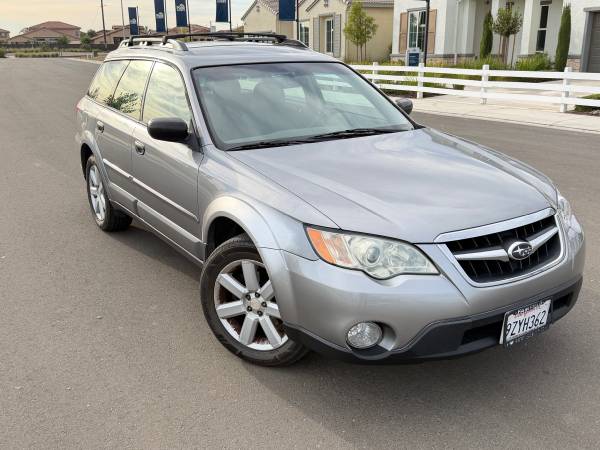 2008 Subaru Outback Base — photo 1
