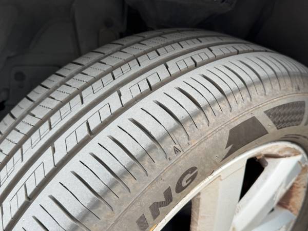 2008 Subaru Outback Base — photo 11