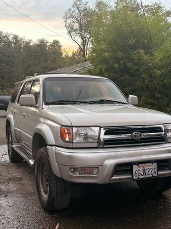 1999 Toyota 4runner Limited V6 4dr 4x2 Automatic — photo 1