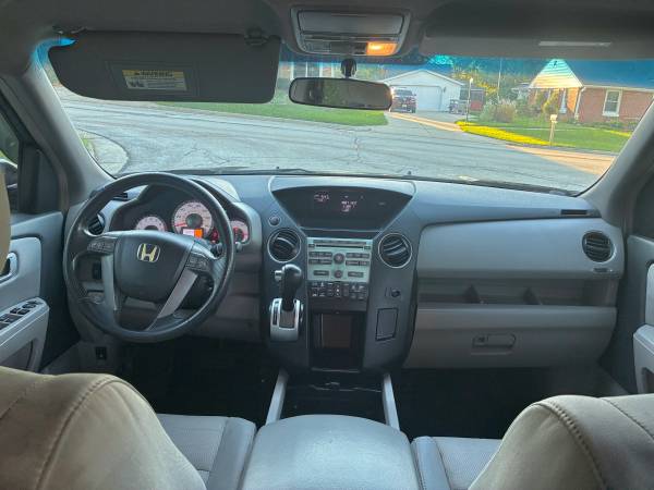2010 Honda Pilot EX 4dr Front-wheel Drive Automatic — photo 10